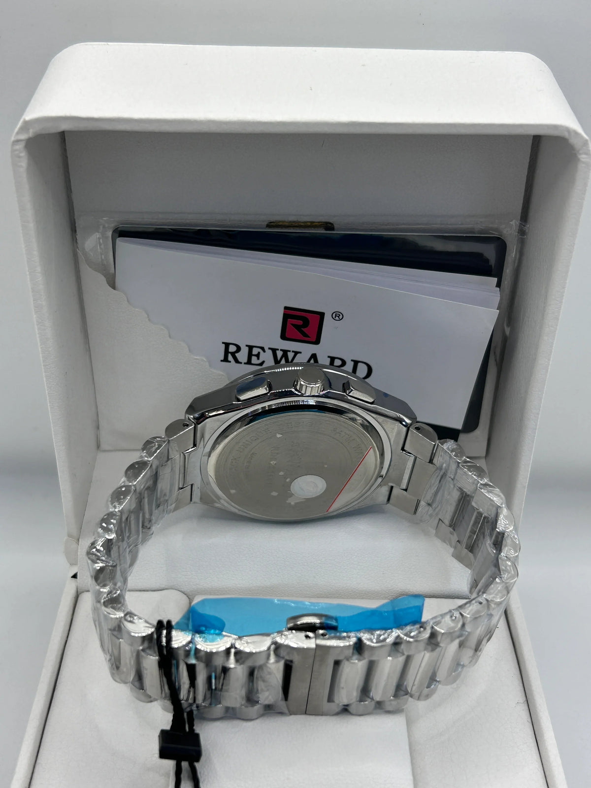 Montre quartz en acier inoxydable à cadran argenté