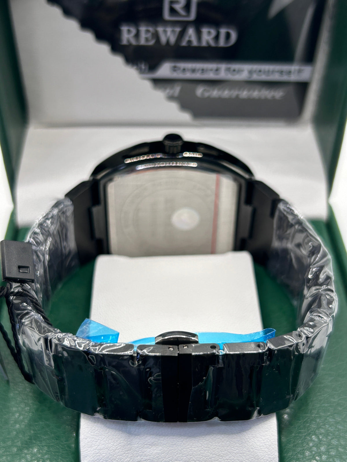 Montre chronographe de luxe — cadran noir et acier inoxydable noir
