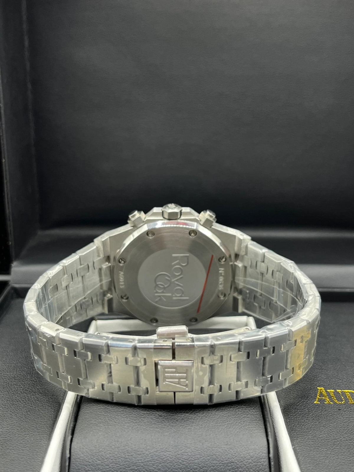 Montre Chronographe Grise en Métal