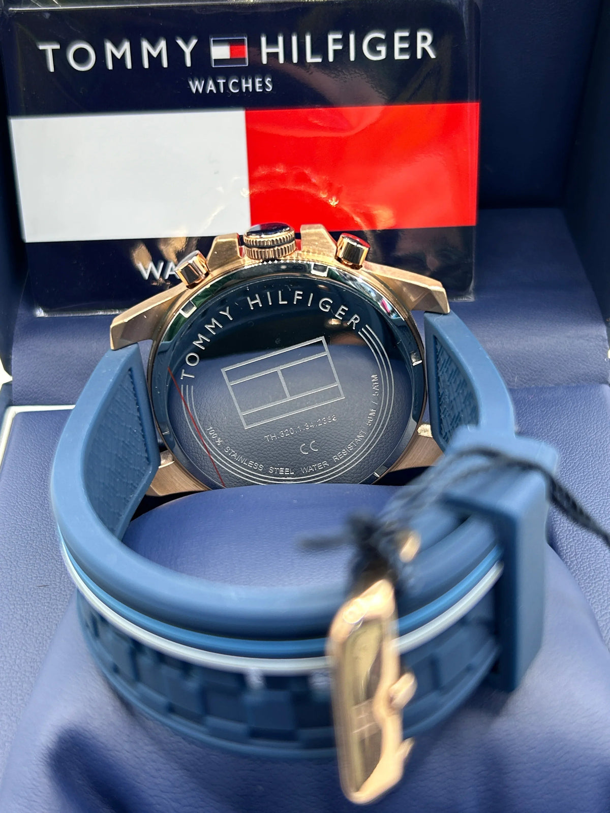 Montre chronographe bleu et doré