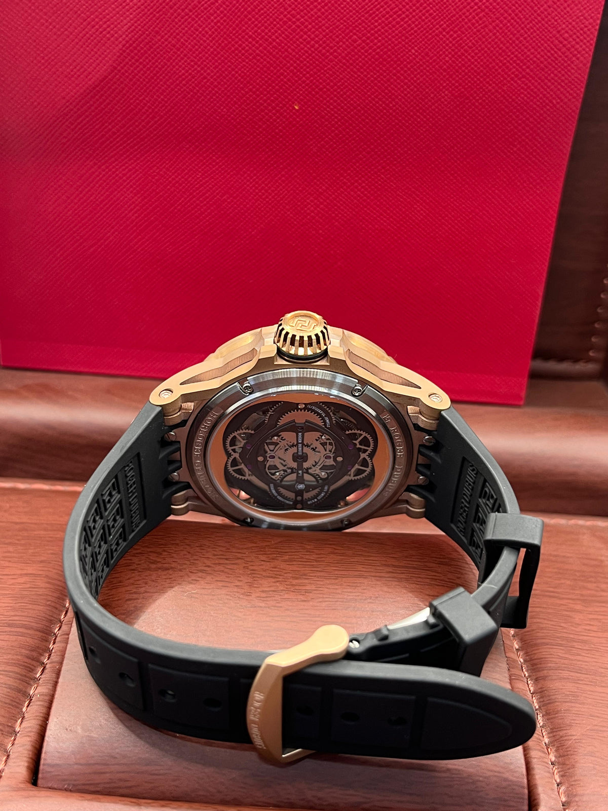 Montre squelette en bronze de luxe
