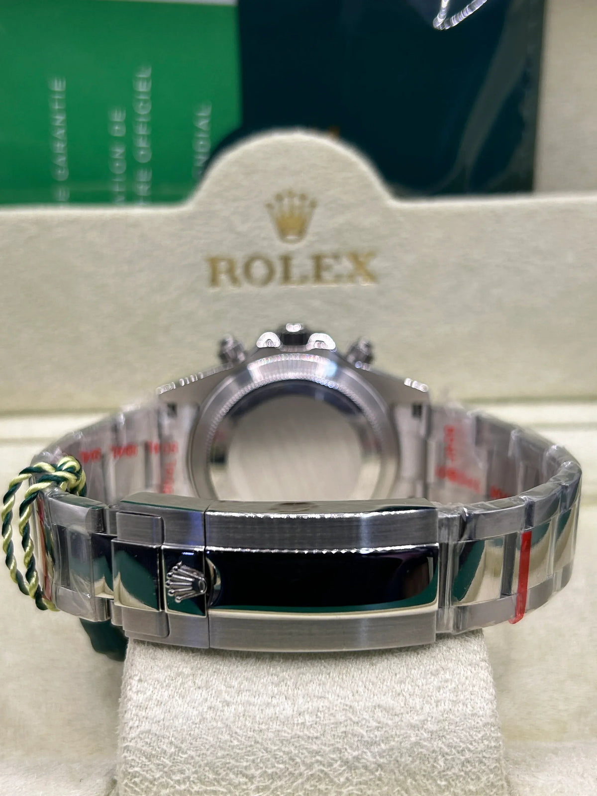 Montre à cadran bleu en métal