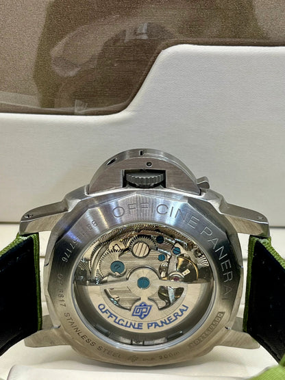 Montre à cadran bleu en acier inoxydable