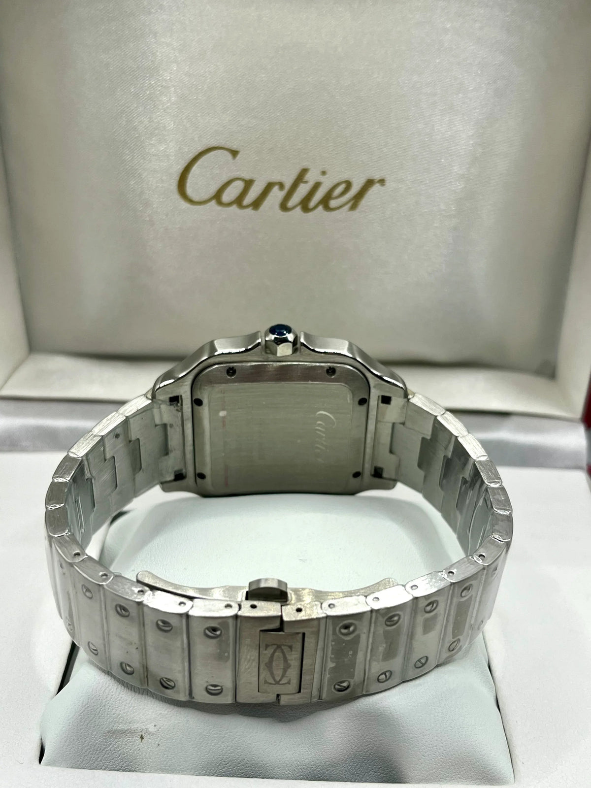 Montre à cadran noir en acier inoxydable