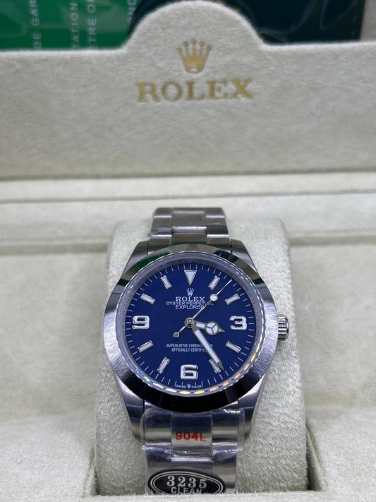 Montre Explorer à Cadran Bleu