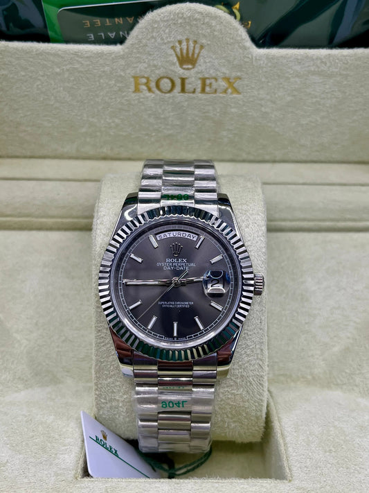 Montre Datejust à cadran gris en acier inoxydable