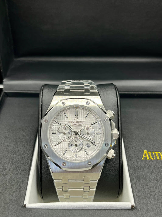 Montre chronographe argent glacé