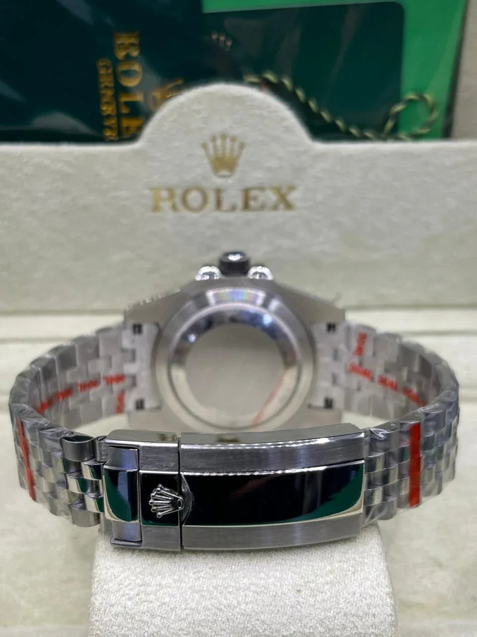 Montre GMT à lunette bicolore