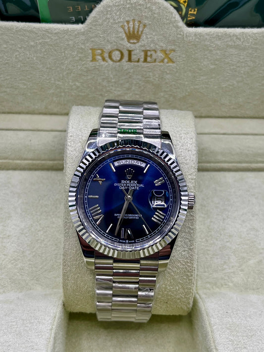 Montre Classique Day-Date à Cadran Bleu en Acier