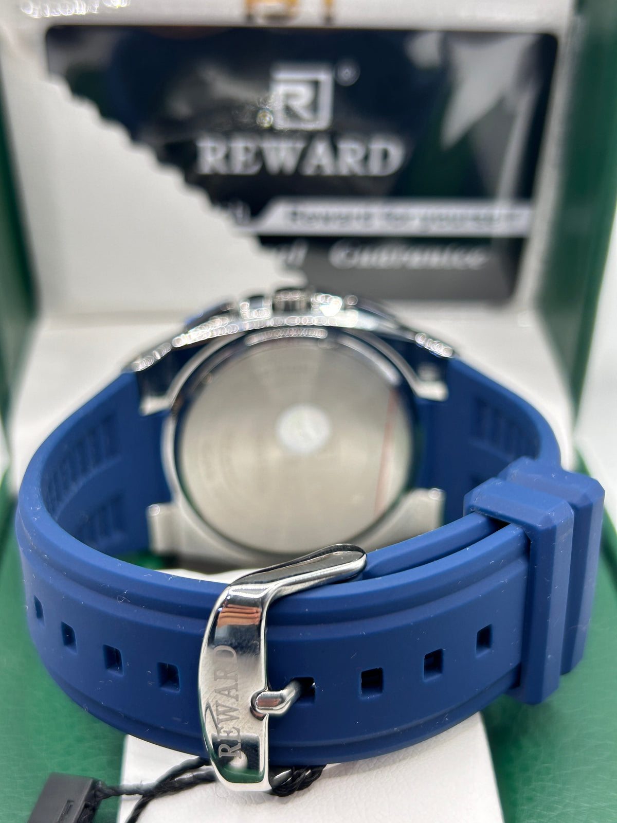 Montre chronographe de luxe – cadran bleu et bracelet en silicone bleu