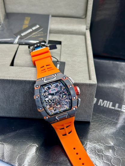 Montre squelette avec boîtier gris et bracelet orange