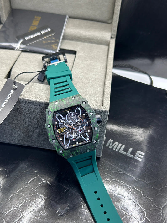 Montre squelette verte en silicone