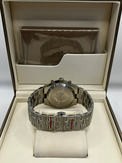 Montre chronographe en acier inoxydable à cadran argenté
