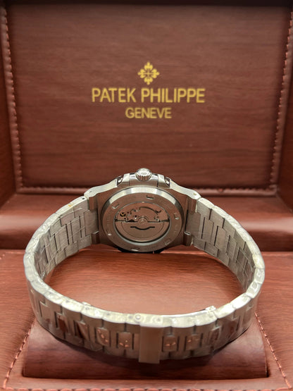 Montre de prestige à cadran bleu turquoise