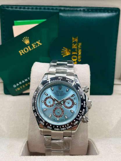 Montre chronographe à cadran bleu glacé