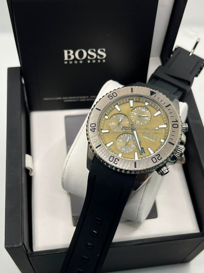 Coffret montre homme à cadran doré