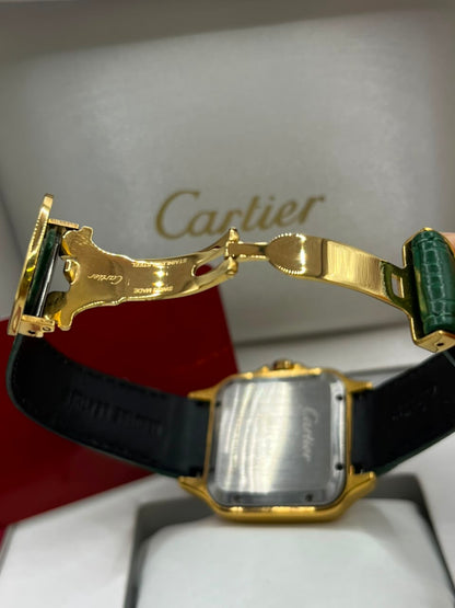 Montre à cadran vert avec bracelet en cuir vert