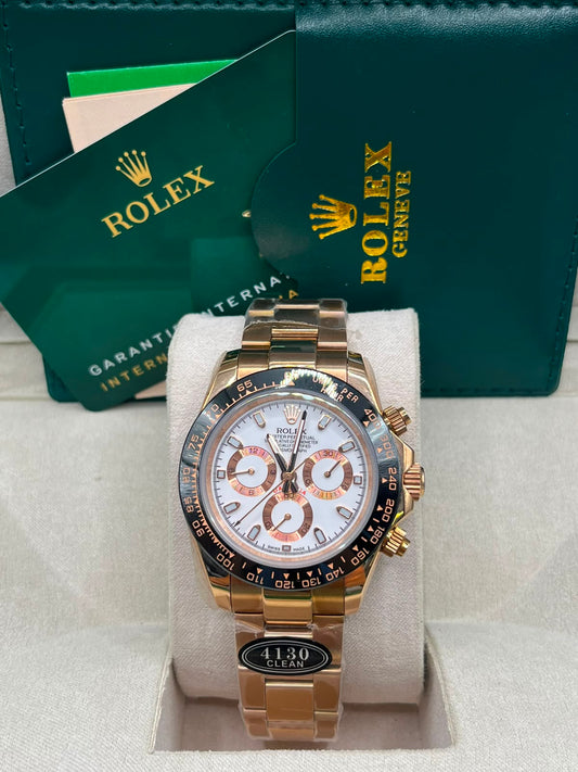 Montre Cosmograph Daytona — Cadran blanc, boîtier doré et lunette noire