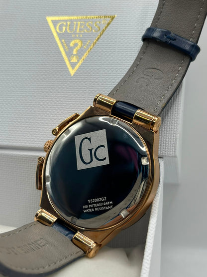 Montre homme boîtier rose gold et bracelet en silicone bleu